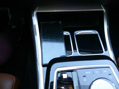 Used 2025 BMW 760i xDrive w/ Executive Package image 45