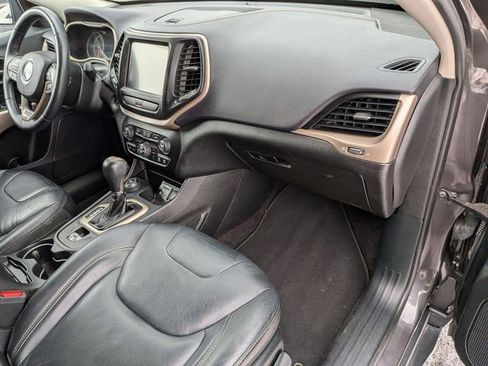 Certified 2017 Jeep Cherokee High Altitude AWD/4WD image 34