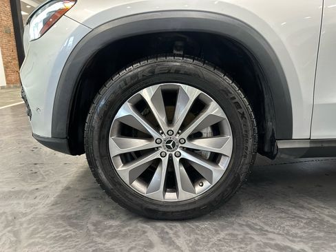 Used 2021 Mercedes-Benz GLE 350 4MATIC w/ Premium Package image 9