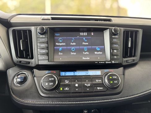 Used 2018 Toyota RAV4 XLE image 18