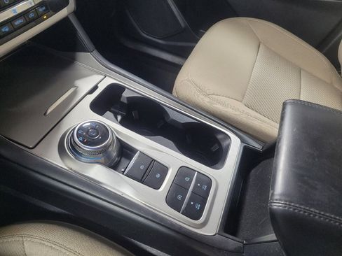 Used 2021 Ford Explorer 2WD image 26