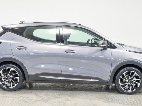 Used 2023 Chevrolet Bolt EUV Premier w/ Sun & Sound Package image 12