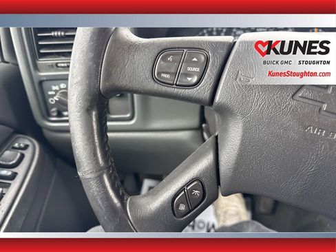 Used 2005 Chevrolet Silverado 2500 LS image 25