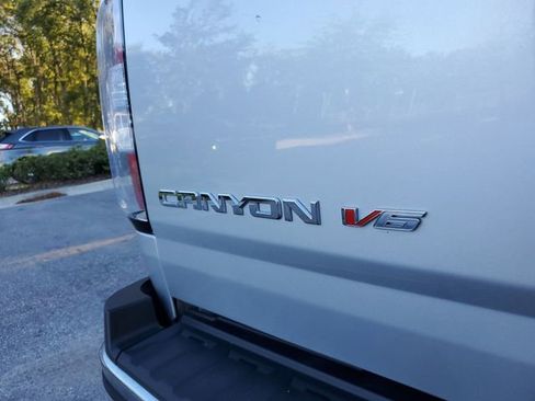 Used 2019 GMC Canyon SLE w/ SLE Convenience Package image 7