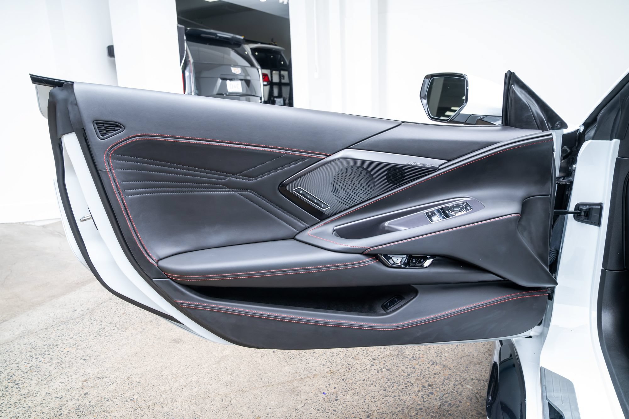 Used 2025 Chevrolet Corvette E-Ray AWD/4WD image 19