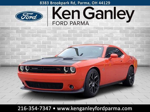 Used 2016 Dodge Challenger R/T Scat Pack w/ Leather Interior Group image 1