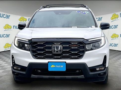 Used 2023 Honda Passport TrailSport image 2