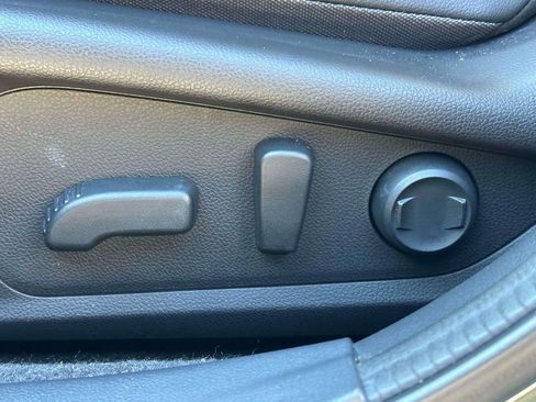 Certified 2024 Subaru Crosstrek 2.5i Limited image 16