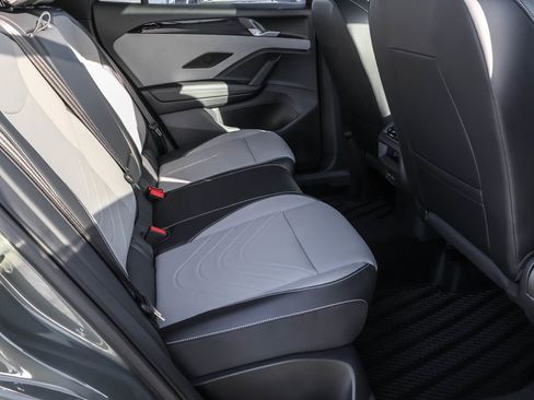 New 2026 Volkswagen Tiguan SE R-Line image 38