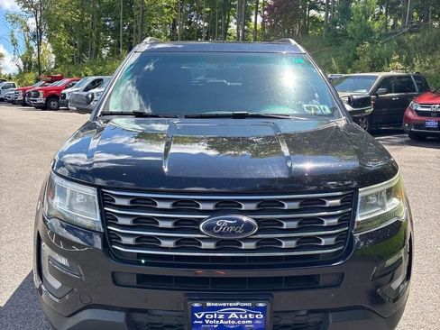 Used 2016 Ford Explorer XLT w/ Equipment Group 202A AWD/4WD image 15