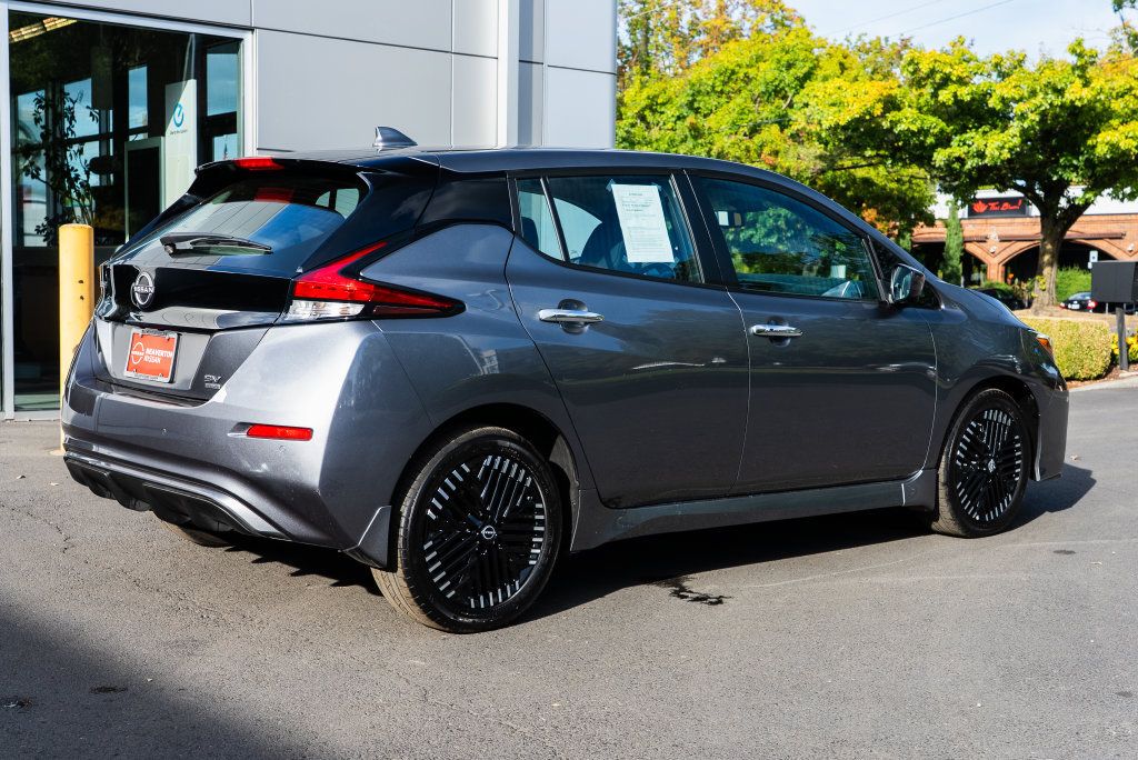Used 2024 Nissan Leaf SV Plus FWD image 6