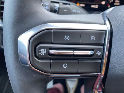 New 2026 GMC Acadia Elevation image 17