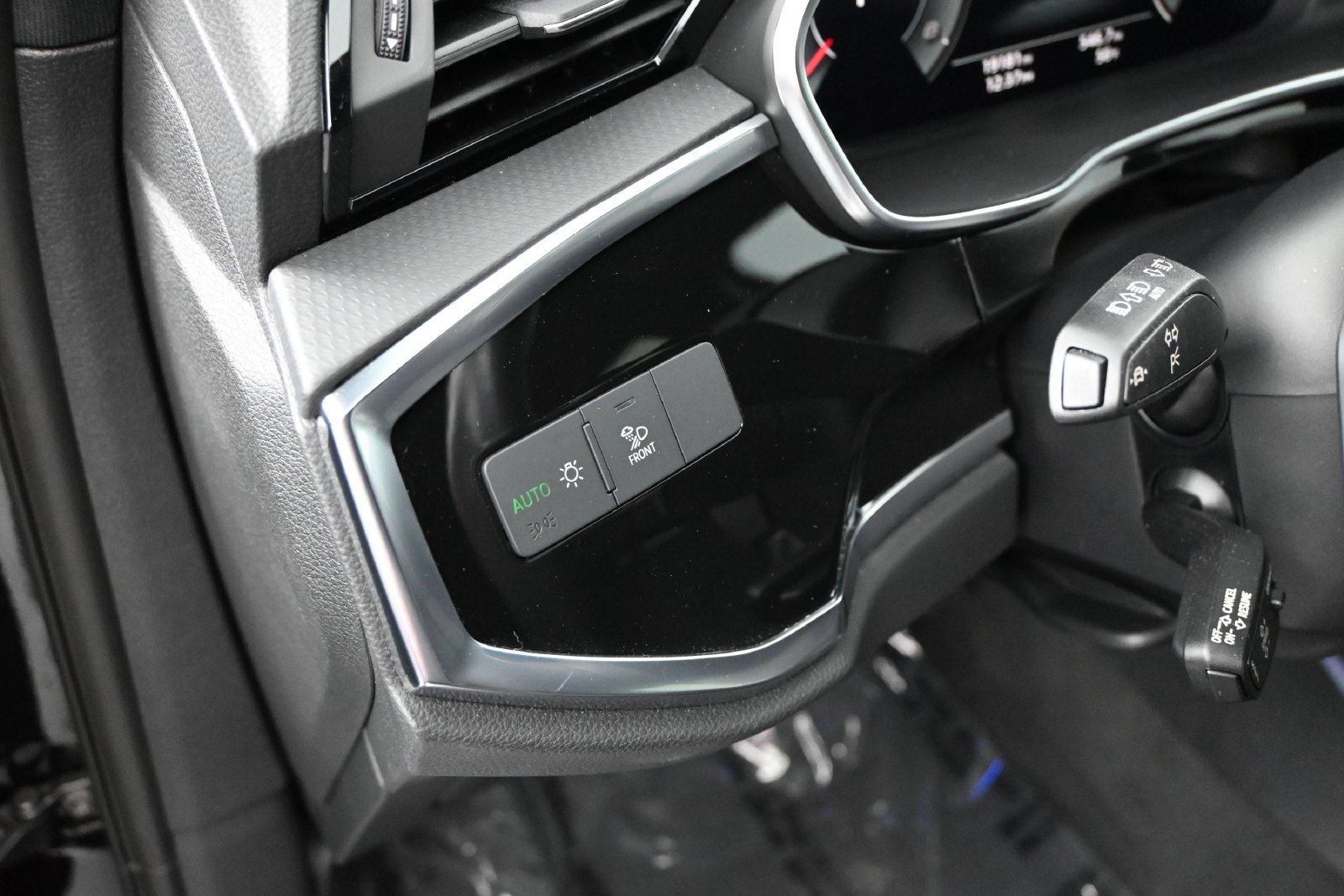 Used 2024 Audi Q3 2.0T Premium Plus AWD/4WD image 7