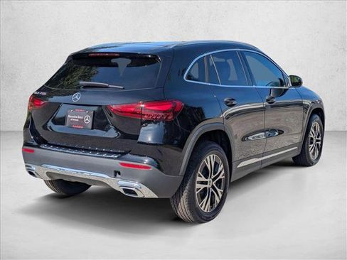 New 2026 Mercedes-Benz GLA 250 image 2