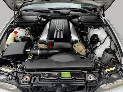 Used 2003 BMW 540i Sedan image 13