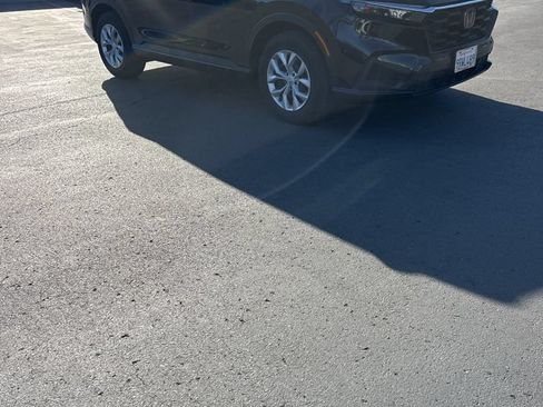 Used 2025 Honda CR-V LX image 5