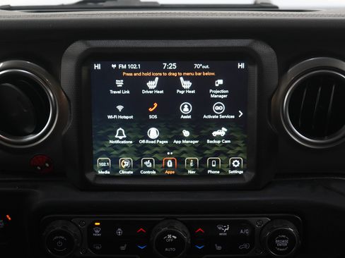 Used 2022 Jeep Wrangler Unlimited Sahara w/ Dual Top Group AWD/4WD image 16