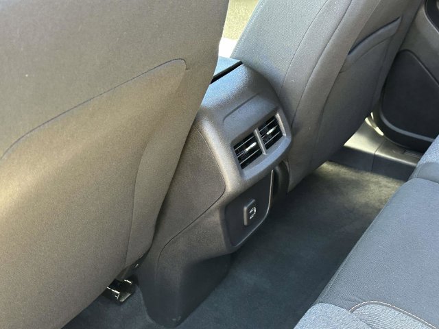 Certified 2024 Chevrolet Equinox LT AWD/4WD image 17