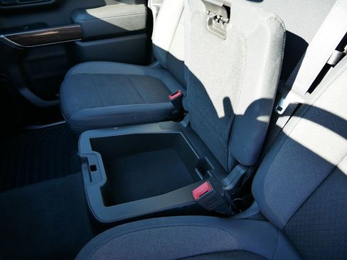 Used 2019 Chevrolet Silverado 1500 LT image 4