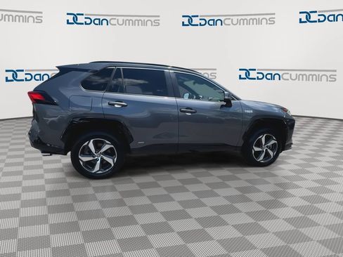 Used 2021 Toyota RAV4 SE AWD/4WD image 9