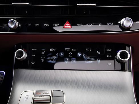 New 2026 Genesis GV70 3.5T Sport Prestige AWD/4WD image 36