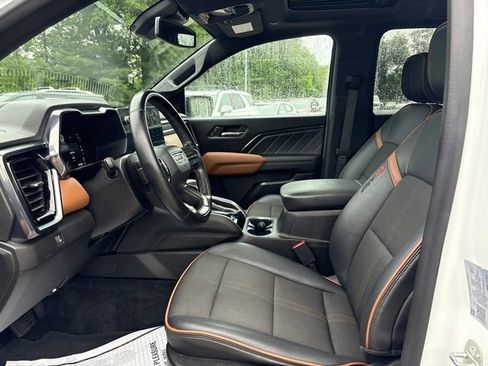 Used 2023 GMC Canyon AT4 AWD/4WD image 34