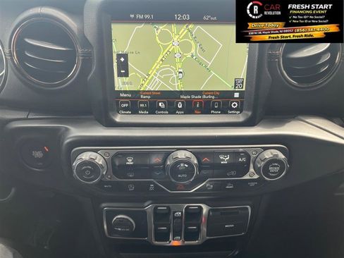 Used 2022 Jeep Gladiator Overland AWD/4WD image 18