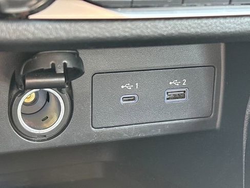 Certified 2023 Nissan Versa SR w/ Trunk Package FWD image 17