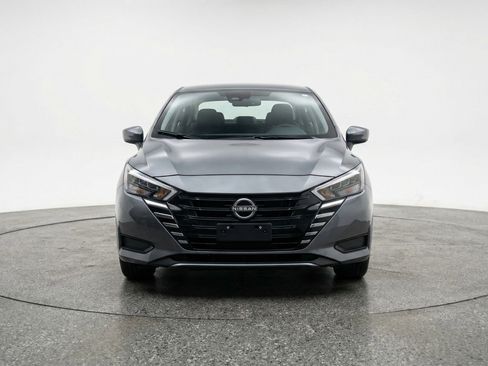 Used 2025 Nissan Versa SV FWD image 2