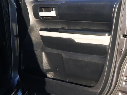 Used 2019 Toyota Tundra SR5 image 17