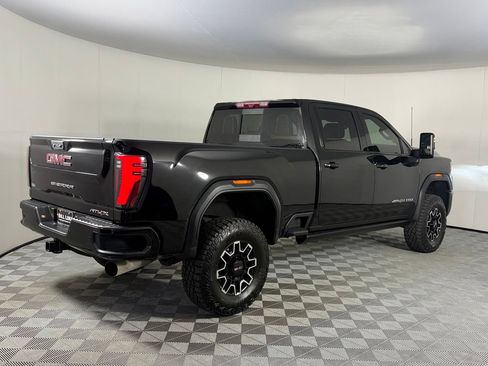Used 2026 GMC Sierra 2500 AT4X AWD/4WD image 8