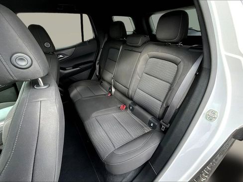 Used 2025 Chevrolet Equinox LT AWD/4WD image 23