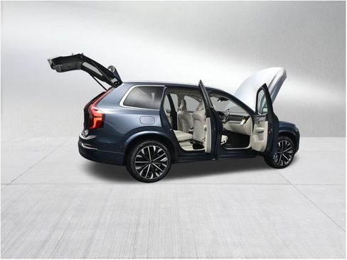 New 2026 Volvo XC90 T8 Ultra w/ Protection Package Premier AWD/4WD image 29