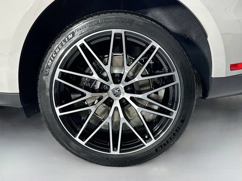 New 2026 Porsche Macan AWD/4WD image 33