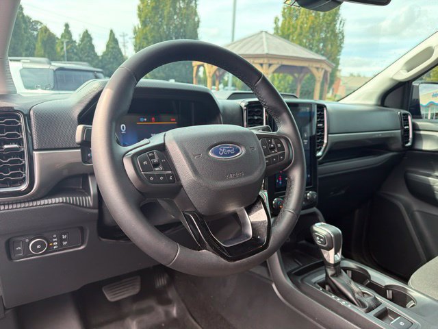 Used 2025 Ford Ranger XLT w/ Trailer Tow Package AWD/4WD image 17