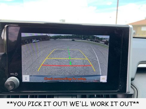 Used 2025 Toyota RAV4 XLE AWD/4WD image 19