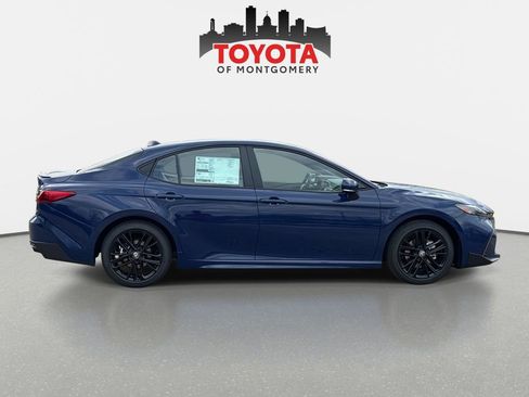New 2026 Toyota Camry SE image 2