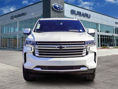 Used 2021 Chevrolet Tahoe High Country w/ Premium Package image 2