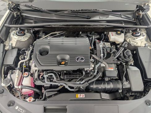 Used 2023 Lexus ES 300h w/ Premium Package image 6