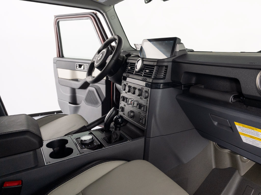 Used 2025 INEOS Grenadier Station Wagon AWD/4WD image 28