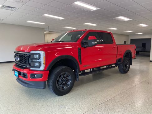 Used 2023 Ford F250 Lariat w/ Sport Appearance Package AWD/4WD image 10