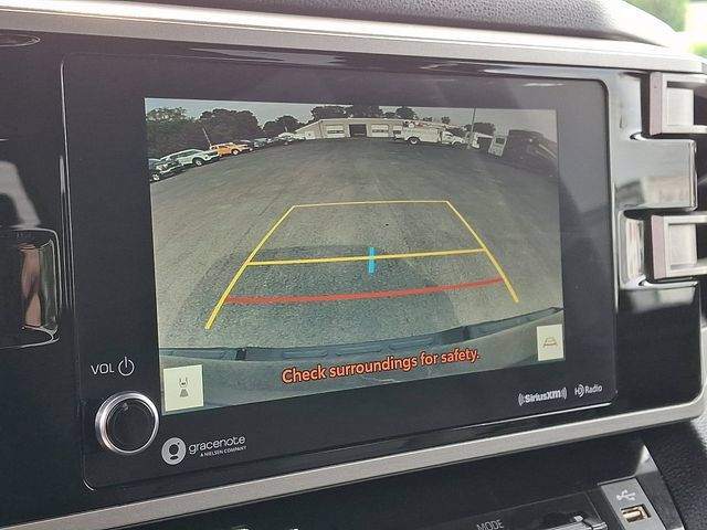 Used 2023 Toyota Tundra SR5 w/ SR5 Convenience Package AWD/4WD image 4