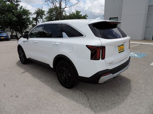 New 2026 Kia Sorento LX FWD image 7