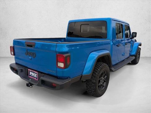 Certified 2025 Jeep Gladiator Sport image 5