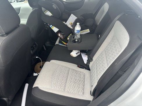 Used 2022 Chevrolet Equinox LS w/ LS Convenience Package image 11