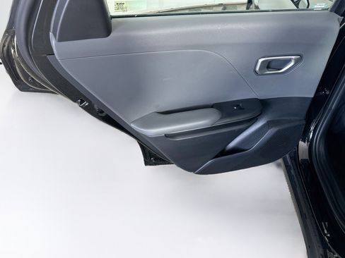 Used 2025 Kia K4 FWD image 26