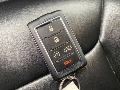 Used 2023 Jeep Grand Cherokee Limited AWD/4WD image 23