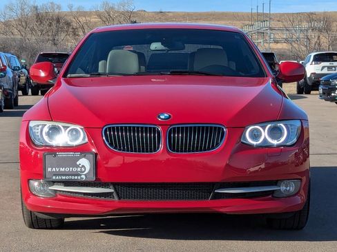 Used 2011 BMW 335i Convertible image 21