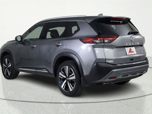 Certified 2023 Nissan Rogue SL FWD image 4