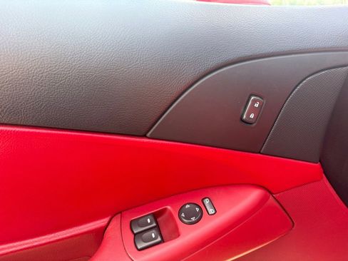 Used 2006 Chevrolet Corvette Convertible RWD image 11